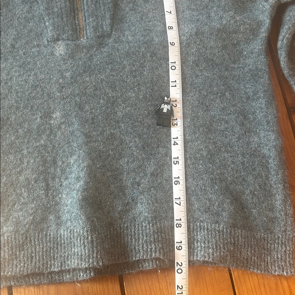 Sezane Tobias Sweater - Picture 10 of 10